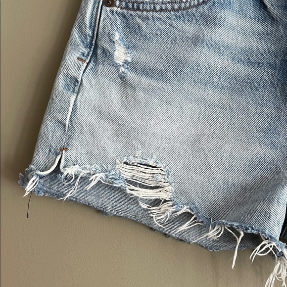 AGOLDE Jaden Distressed Jean Shorts in Surreal size 26 - Picture 6 of 15
